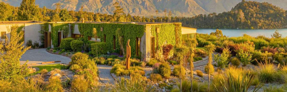 Surge in ultra-wealthy foreign buyers chasing luxury retirement escape